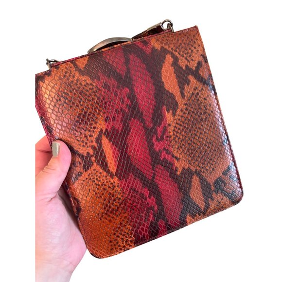 Vintage Lamarthe Italy Snake Print Leather Shoulder Bag Wine Metal Clasp Closure - Picture 4 of 13